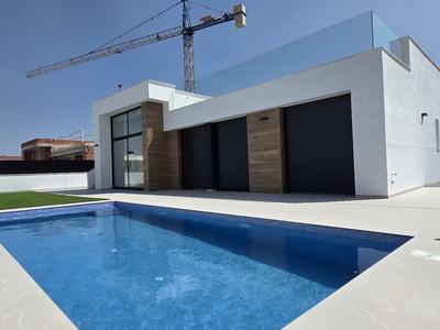 Villa Independiente · Obra Nueva · 726